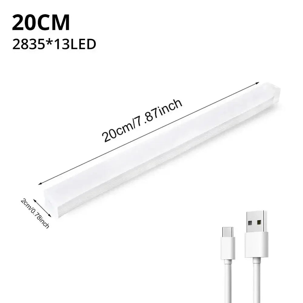 Dettaglio della striscia magnetica e adesivo della luce LED
